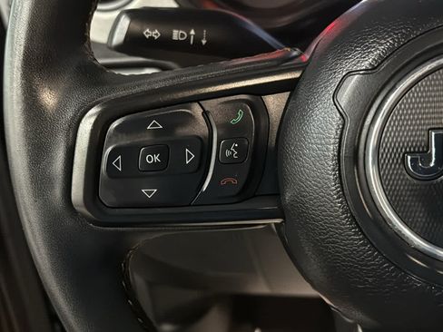 Used 2024 Jeep Wrangler Unlimited Sport AWD/4WD image 12