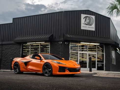 Used 2023 Chevrolet Corvette Z06 RWD image 1