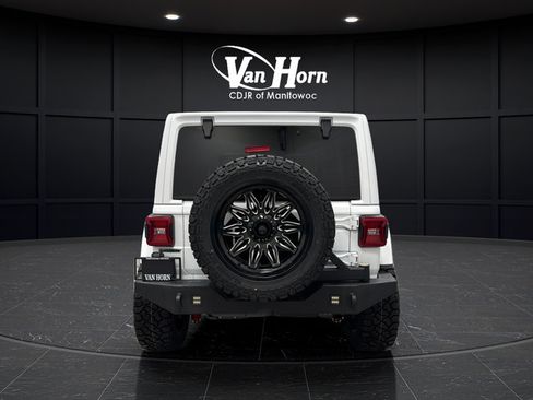 Used 2021 Jeep Wrangler Unlimited Rubicon AWD/4WD image 6