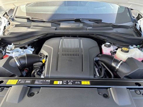 New 2026 Land Rover Range Rover SE image 23