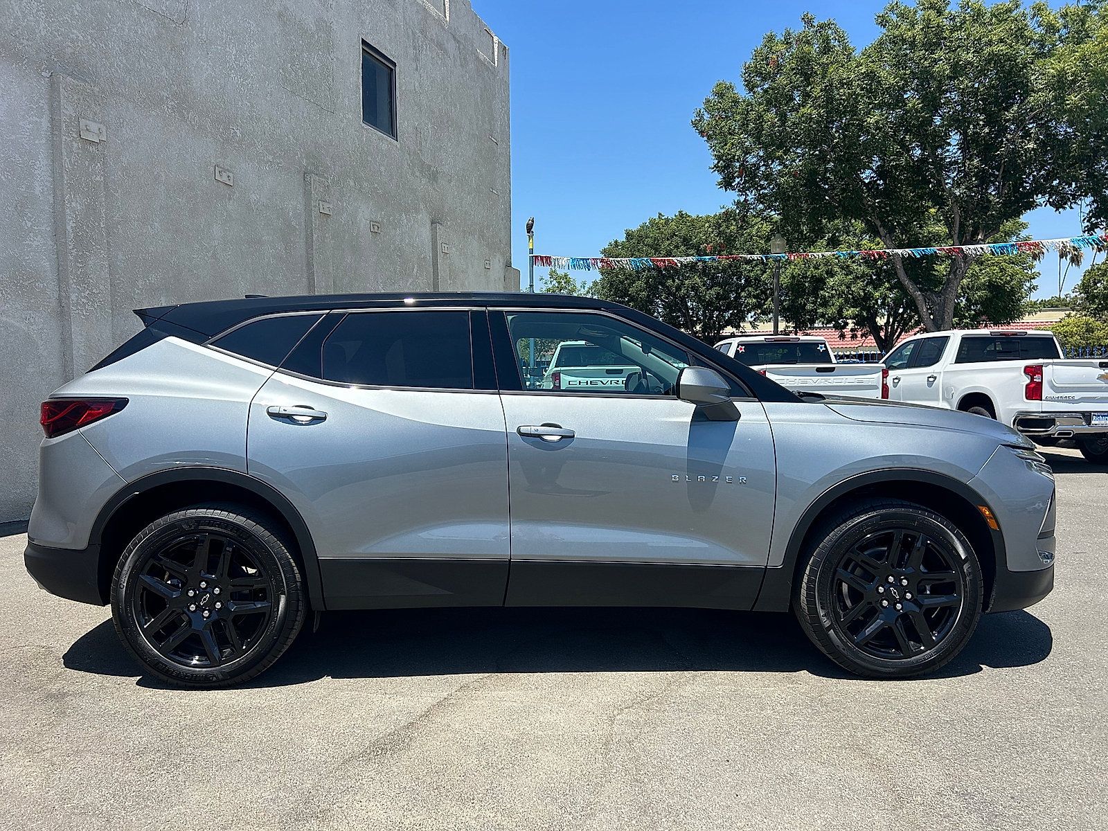 New 2026 Chevrolet Blazer LT FWD image 2