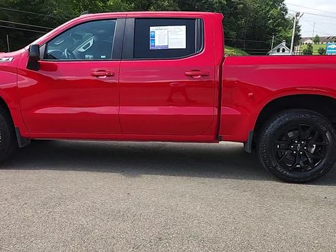 Used 2022 Chevrolet Silverado 1500 RST AWD/4WD image 3