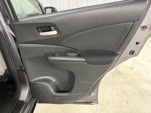 Used 2016 Honda CR-V LX image 13