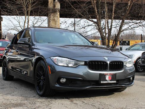 Used 2016 BMW 320i xDrive Sedan image 9