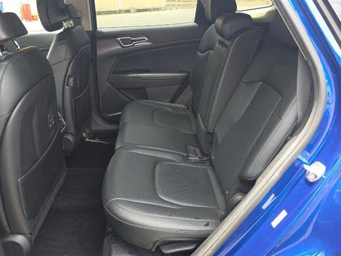 Used 2023 Kia Sportage EX FWD image 8
