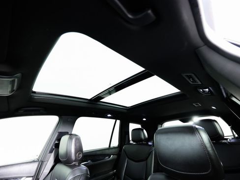 Used 2022 Cadillac XT6 Premium Luxury w/ Technology Package image 38