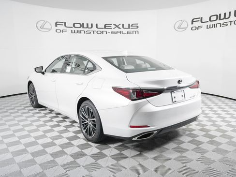 New 2025 Lexus ES 350 w/ Premium Package image 5