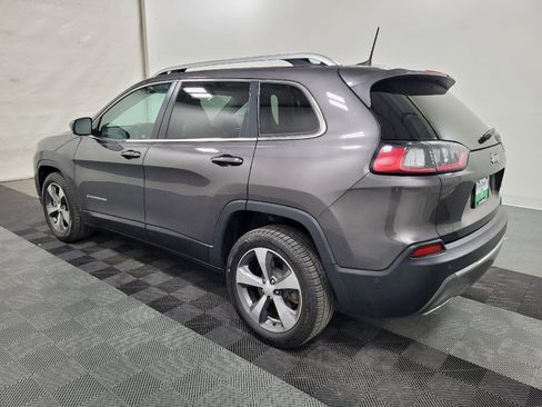 Used 2019 Jeep Cherokee Limited w/ Luxury Group image 3