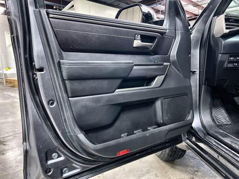 Used 2025 Toyota Tundra SR5 w/ SR5 Convenience Package AWD/4WD image 17