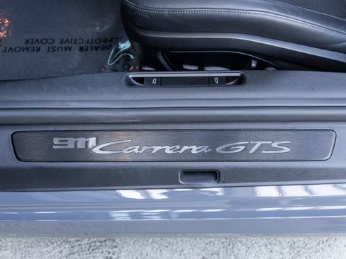 Certified 2025 Porsche 911 Carrera GTS RWD image 30