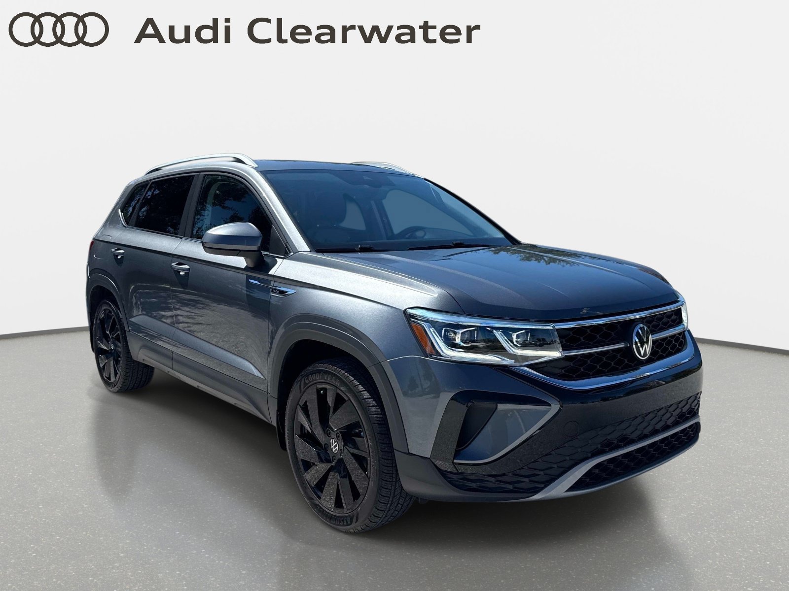 Used 2024 Volkswagen Taos SEL AWD/4WD image 6