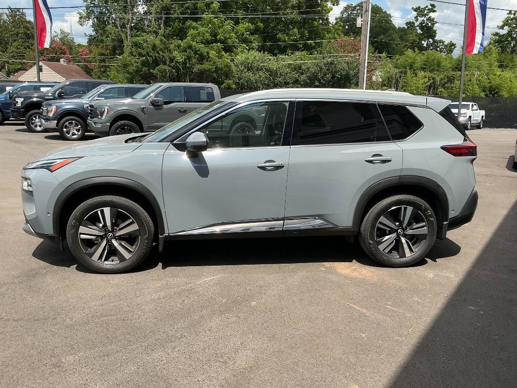 Used 2023 Nissan Rogue Platinum w/ Platinum Premium Package FWD image 4