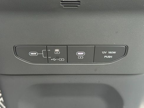 Used 2024 Kia EV9 GT-Line image 31