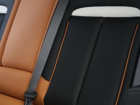 New 2026 Rolls-Royce Cullinan AWD/4WD image 22