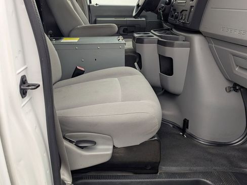 Used 2014 Ford E-150 and Econoline 150 w/ Power Group RWD image 21