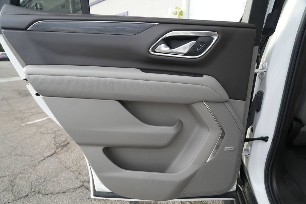 Used 2024 GMC Yukon SLT RWD image 28