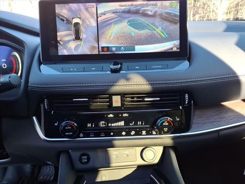 New 2026 Nissan Rogue Platinum w/ Platinum Premium Package image 14