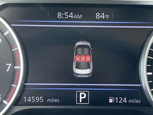 Used 2025 Nissan Sentra SV FWD image 14