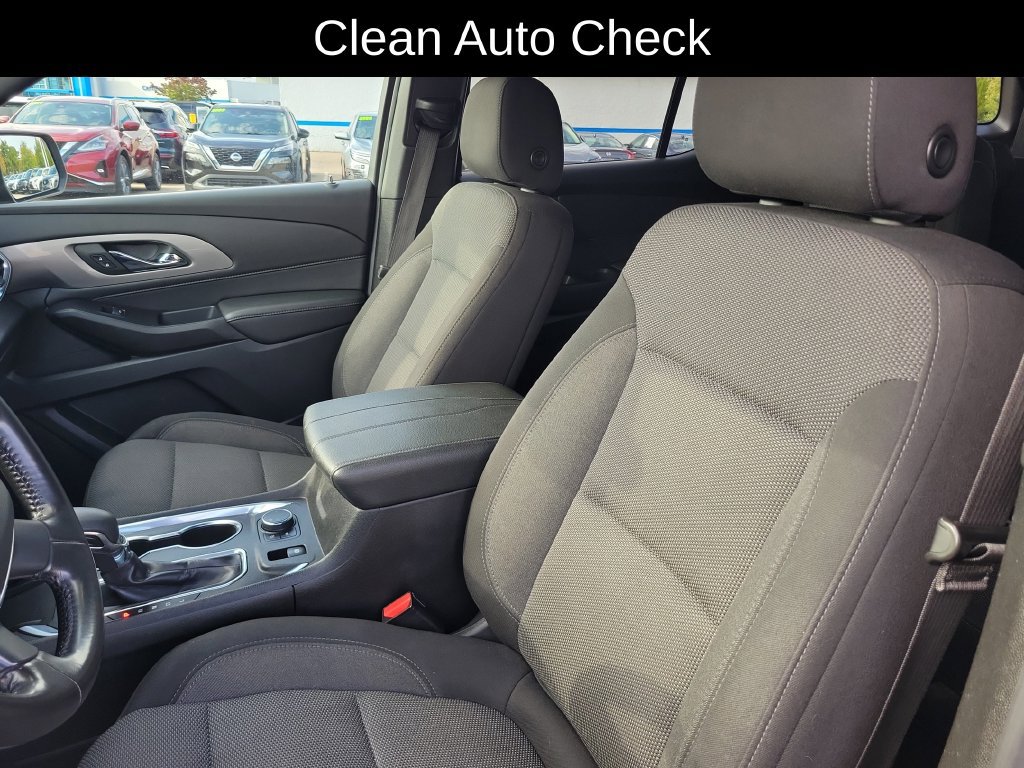 Used 2022 Chevrolet Traverse LT FWD image 5