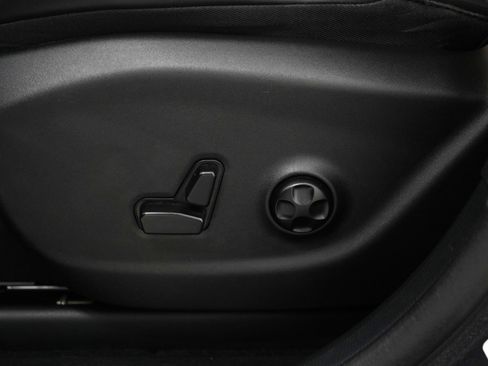 Used 2020 Jeep Cherokee Trailhawk w/ Comfort/Convenience Group image 28