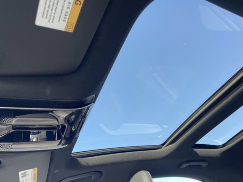 Certified 2025 Mercedes-Benz C 300 4MATIC Sedan image 28