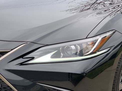 Certified 2021 Lexus ES 350 F Sport w/ Accessory Package 2 image 6