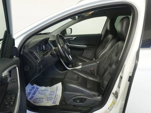 Used 2016 Volvo XC60 T5 Premier AWD/4WD image 26