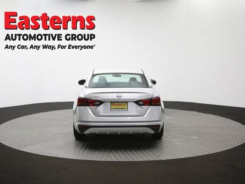 Used 2024 Nissan Altima 2.5 S FWD image 36