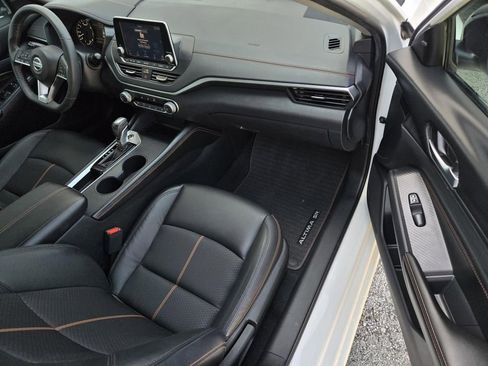 Used 2022 Nissan Altima 2.5 SR image 7