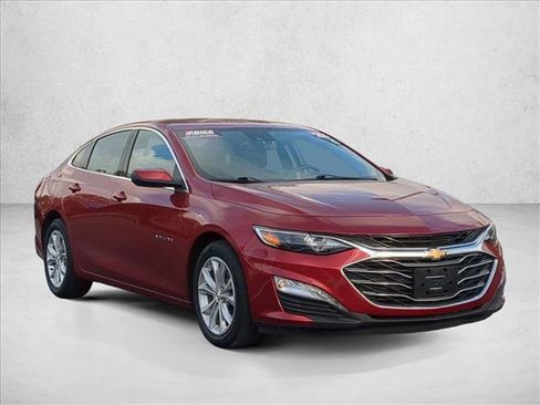 Certified 2025 Chevrolet Malibu LT image 3