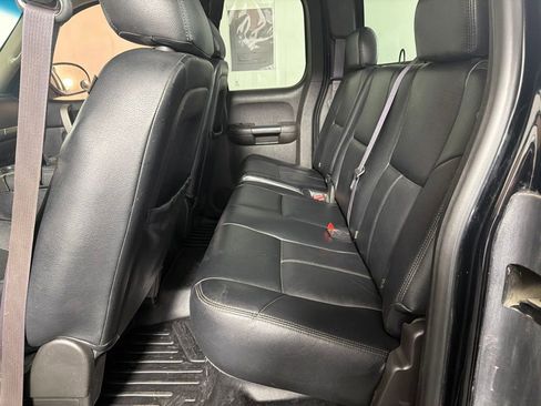 Used 2011 Chevrolet Silverado 1500 LT w/ All-Star Edition AWD/4WD image 26