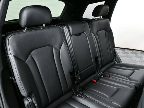 New 2025 Audi Q7 3.0T Prestige image 22