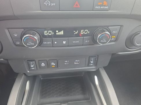 Used 2024 Nissan Frontier SV w/ SV Convenience Package AWD/4WD image 21