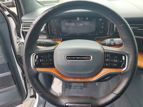 Used 2022 Jeep Grand Wagoneer Series II w/ Convenience Group III image 22