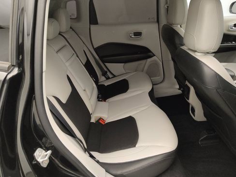 Used 2018 Jeep Compass Latitude w/ Popular Equipment Group image 19