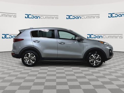 Used 2021 Kia Sportage LX AWD/4WD image 9