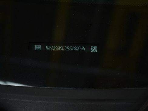 Used 2024 Chevrolet Suburban High Country image 30