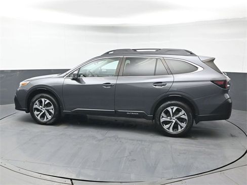 Used 2020 Subaru Outback Limited image 3