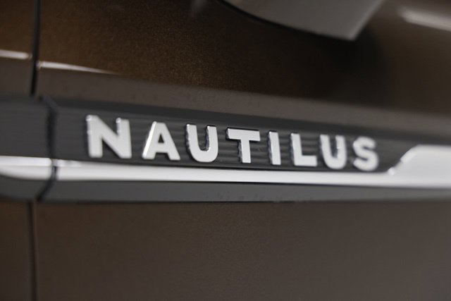 Used 2020 Lincoln Nautilus Reserve FWD image 7