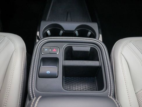 Used 2025 Ford Mustang Mach-E Premium AWD/4WD image 18