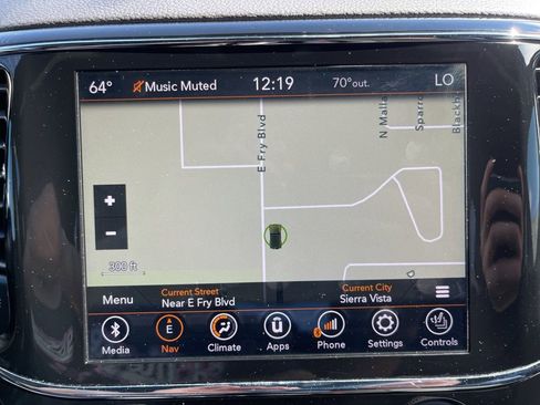 Used 2020 Jeep Grand Cherokee Limited image 22