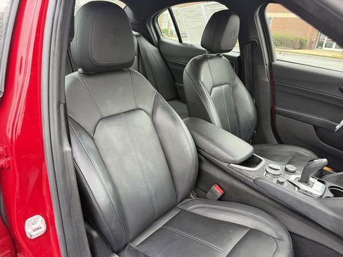 Used 2023 Alfa Romeo Giulia Sprint RWD image 33