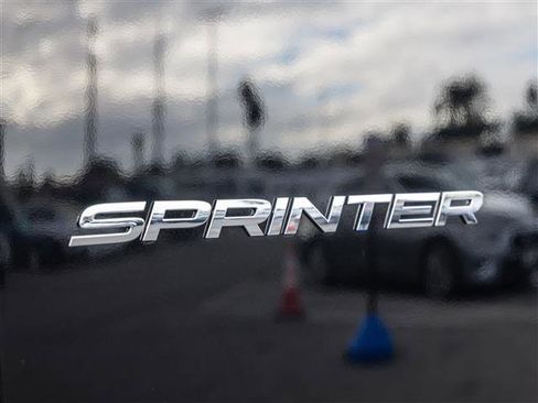 Used 2023 Mercedes-Benz Sprinter 3500 image 34