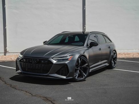Used 2023 Audi RS 6 w/ Executive Package AWD/4WD image 1