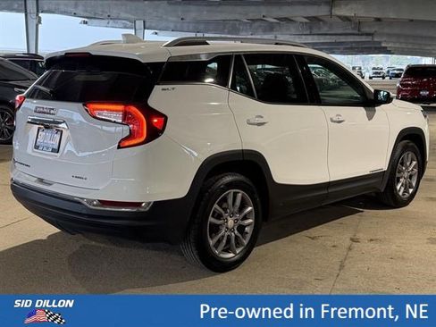 Certified 2024 GMC Terrain SLT AWD/4WD image 12