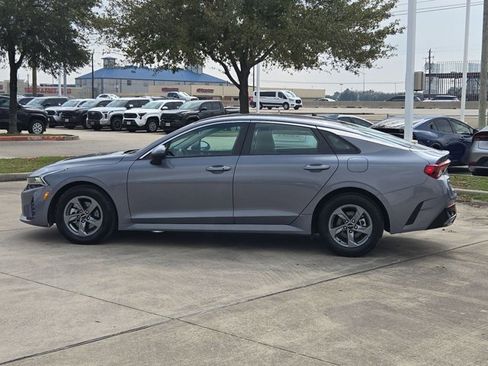 Used 2022 Kia K5 LXS FWD image 9