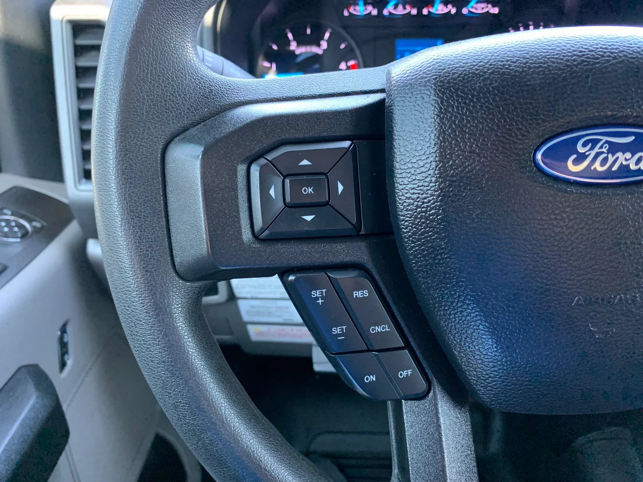 Used 2020 Ford F550 2WD Regular Cab Super Duty image 14