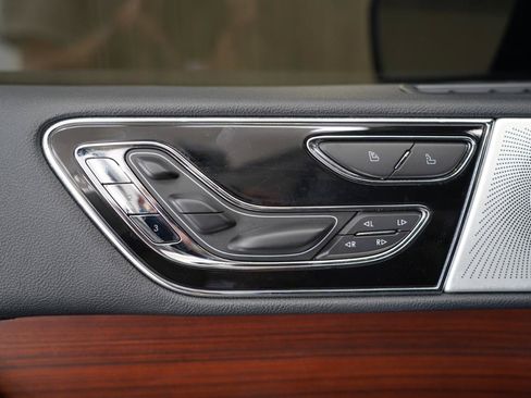 Used 2023 Lincoln Navigator Reserve AWD/4WD image 28