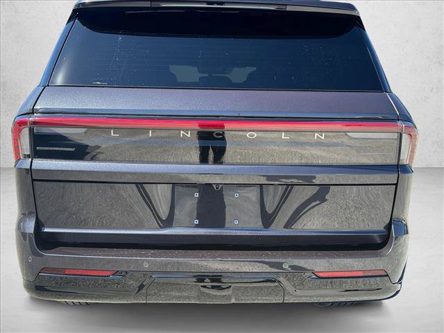 New 2027 Lincoln Navigator Reserve w/ Jet Appearance Package AWD/4WD image 8