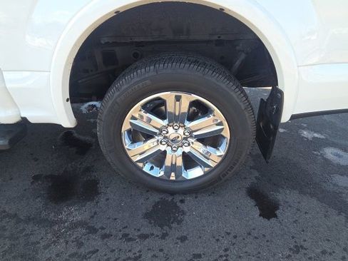 Used 2020 Ford F150 Lariat w/ Equipment Group 502A Luxury image 14